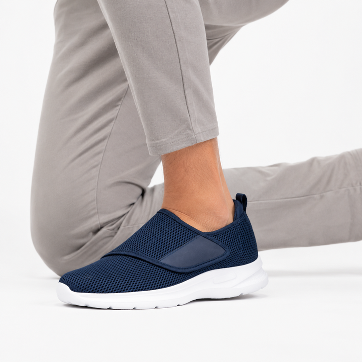 Orthopädische Gehschuhe für Herren mit extra viel Platz im Vorfußbereich
