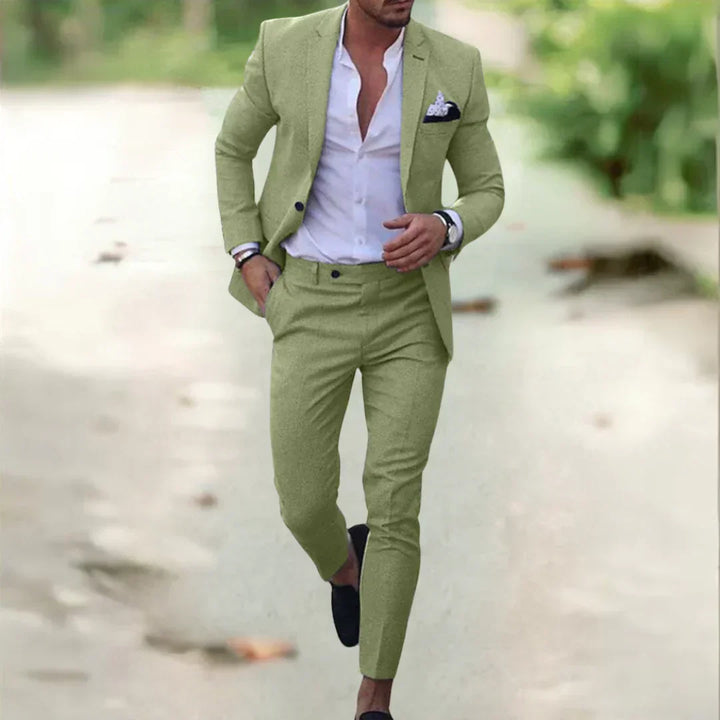 Herren Anzug Khaki, stilvolle Herrenmode, eleganter Look.