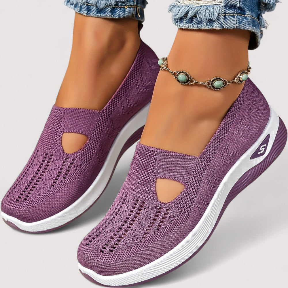 Seitliche Ansicht der Damen Komfortschuhe mit Gelsohle. Bequeme, leichte Freizeitschuhe mit Dämpfung.