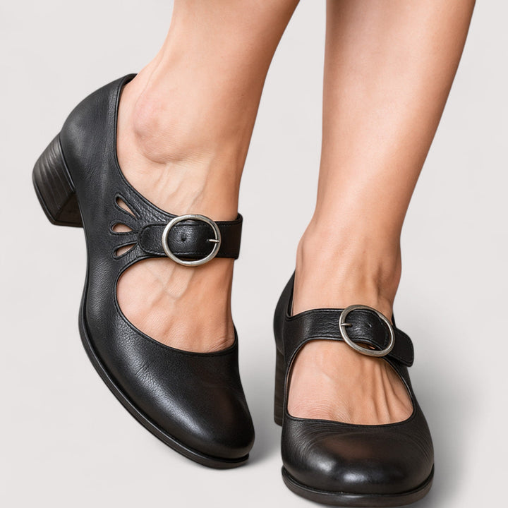Rutschfeste Damen Keilabsatz Sandalen mit bequemer Sohle, ideal für sommerliche Spaziergänge.