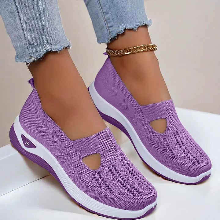 Damen Slip-On Sneaker: Modernes Design, atmungsaktiv, bequem und rutschfest.