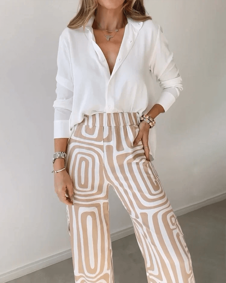 Ordentliches Set mit Bluse und Gürtel