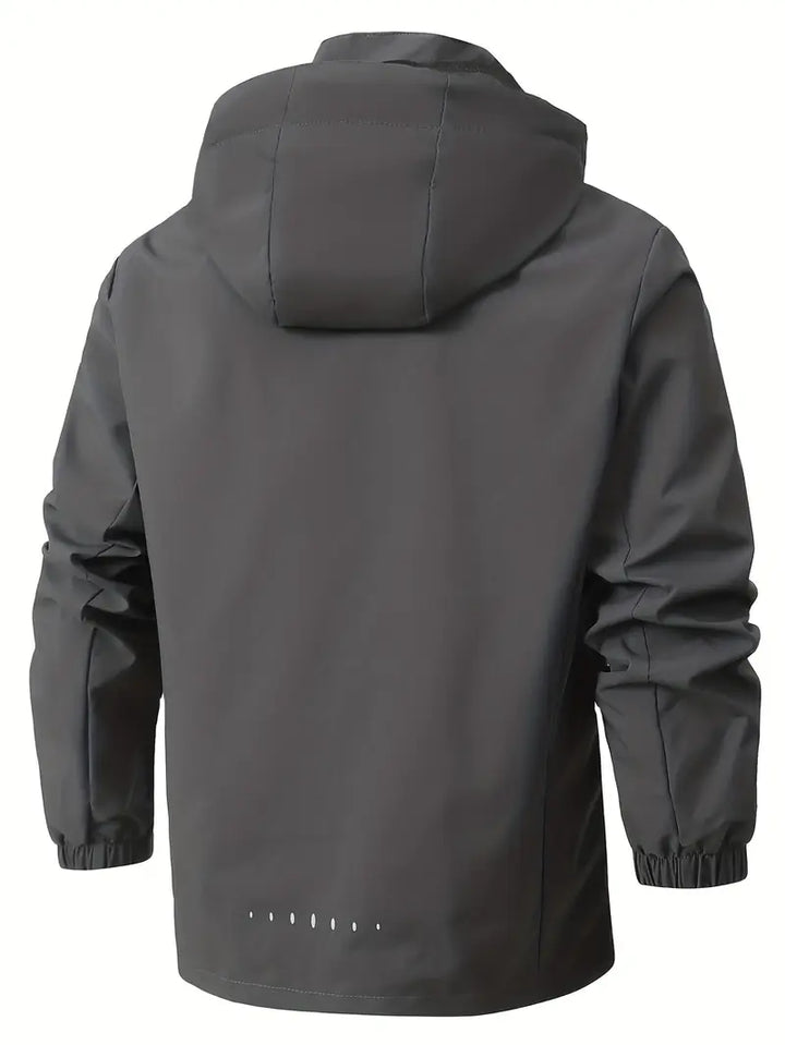Rückansicht der wasserdichten Herren Regenjacke mit sportivem Schnitt