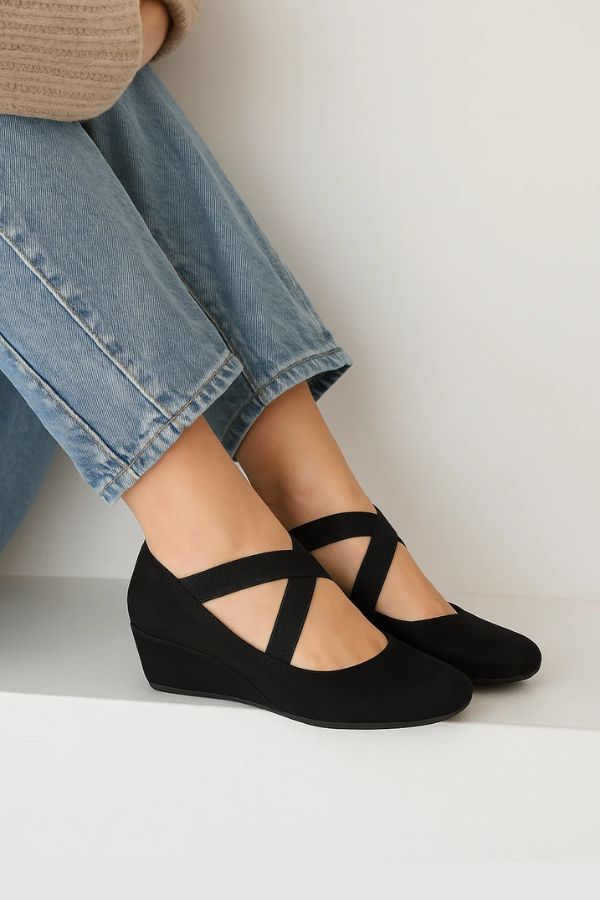 Orthopädische Damen Kreuzriemensandalen: bequem, stilvoll & rutschfest. Ideal für gesunde Füße im Sommer.