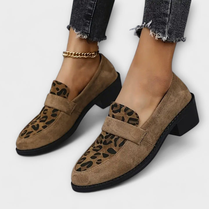 Modische Damen Slipper für Alltag und besondere Anlässe