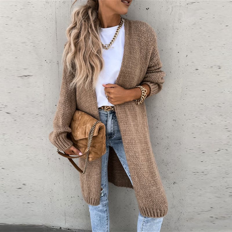 Elegante Amelie Damen Strickjacke für Herbst & Winter in bequemem, warmem Design.