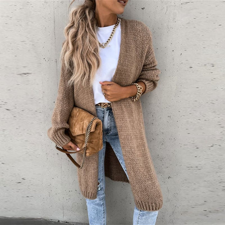 Elegante Amelie Damen Strickjacke für Herbst & Winter in bequemem, warmem Design.
