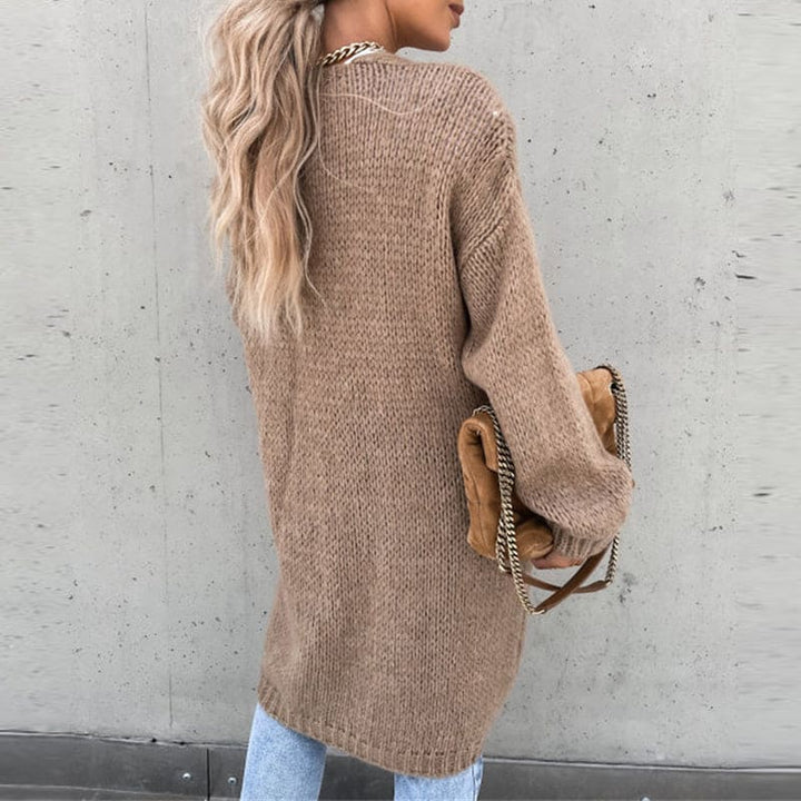Grüne Amelie Damen Strickjacke, langarm, stilvoll und gemütlich für Freizeit und Winter.