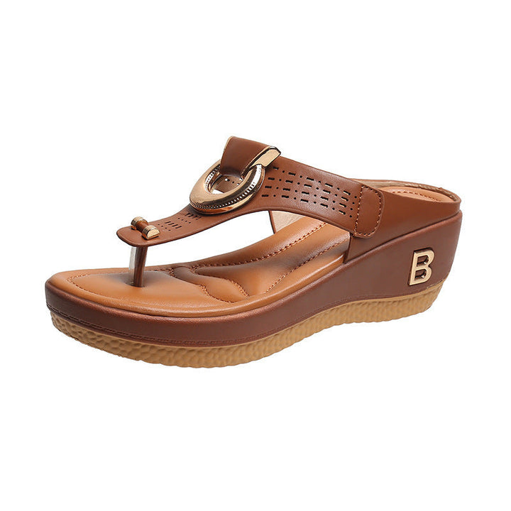 Bequeme Damensandalen im Sommer, Paar in sanftem Farbton