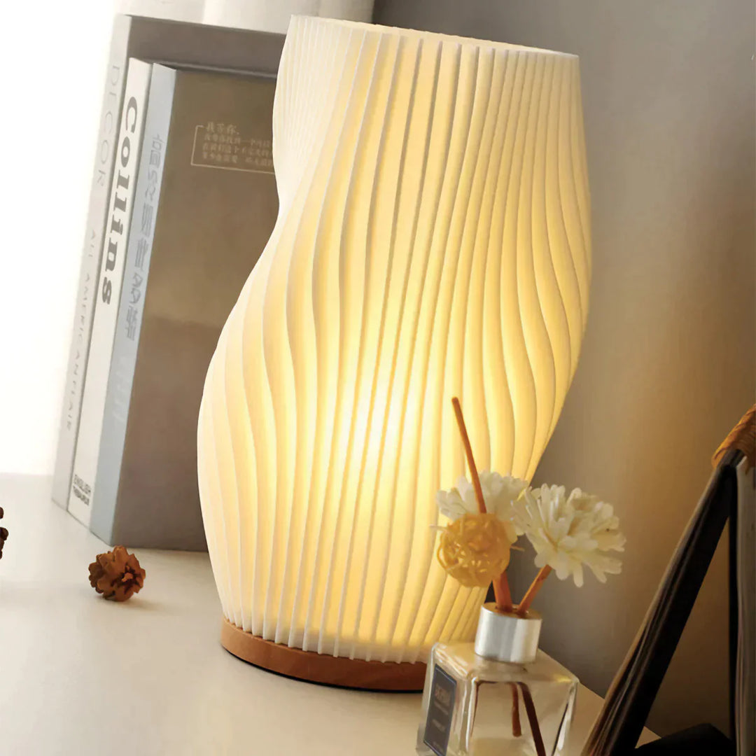 Moderne USB-Tischlampe für stilvolle Beleuchtung