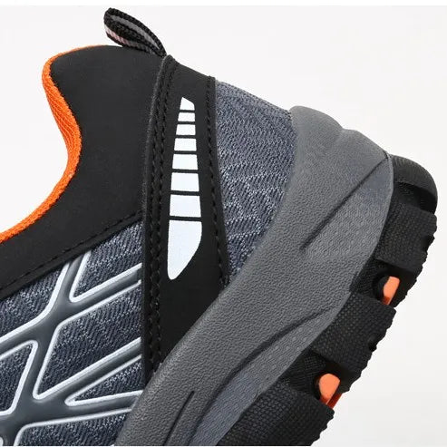 Atmungsaktiver Outdoorschuh für Damen, Schnürung im Detail