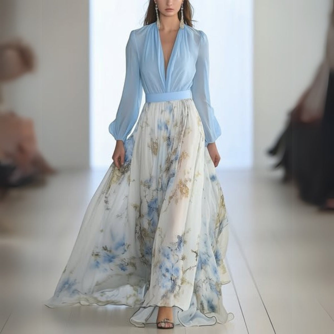 Damen Maxikleid mit floralem Druck in Hellblau von vorne