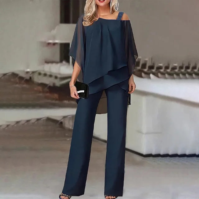 Elegantes schulterfreies Damen Zweiteiler Set in Nahaufnahme mit feiner Textur