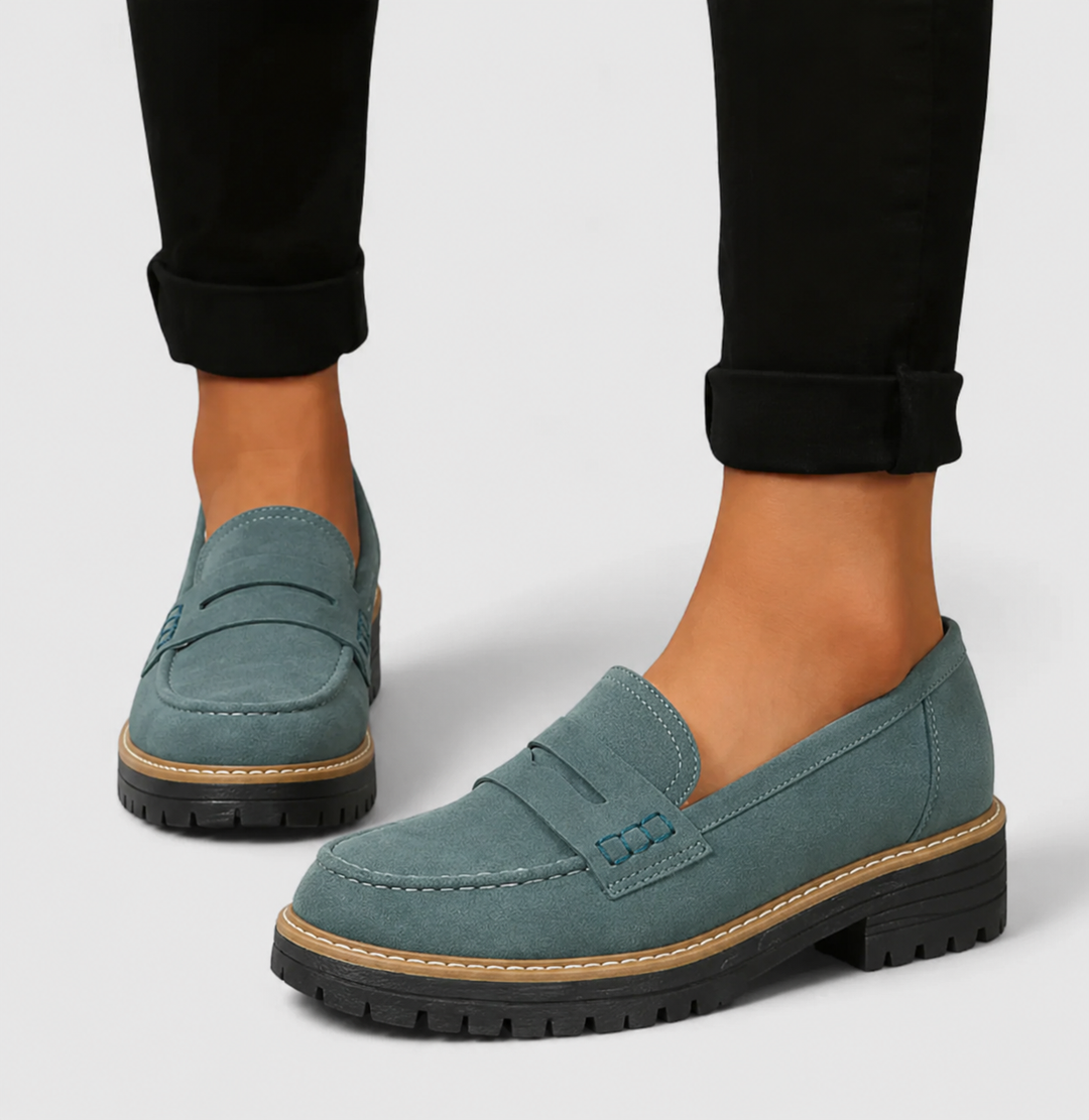 Stilvolle Damen Plateau Loafer für einen eleganten Look. Bequeme Damenschuhe für Büro & Freizeit, vielseitig kombinierbar.