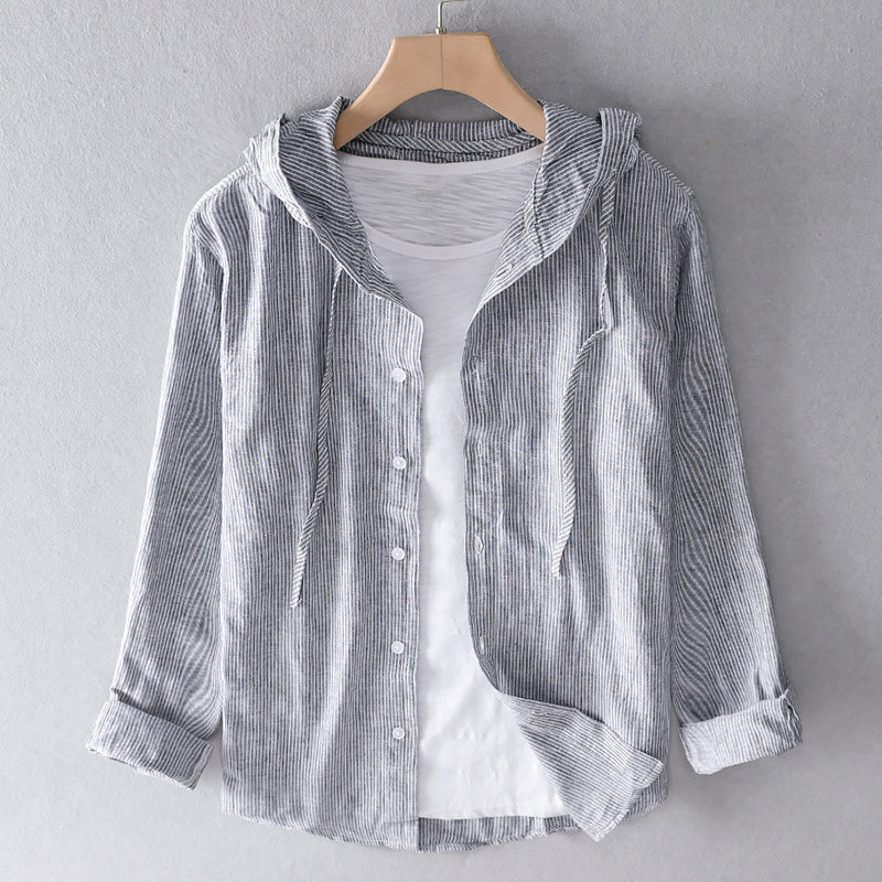 Klassische weiße Damenbluse Clara. Elegantes Oberteil, perfekt als Business-Bluse oder stilvolle Freizeitbluse.