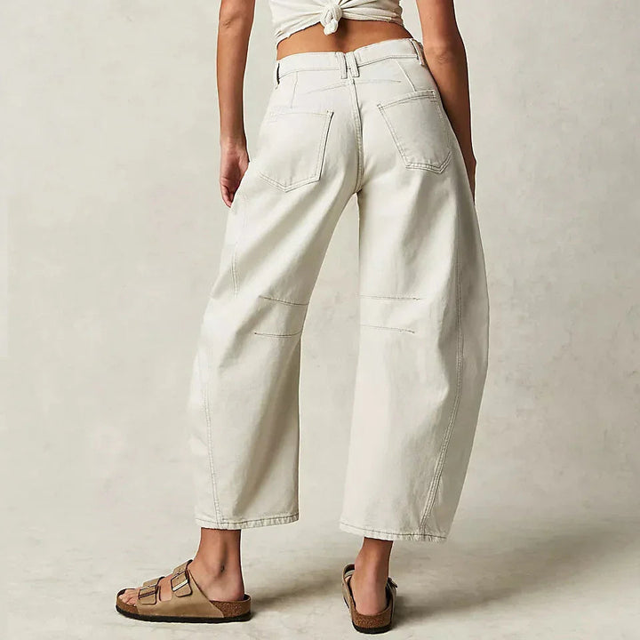 Bequeme Damen Hose in Trend-Passform mit hoher Taille im Detail