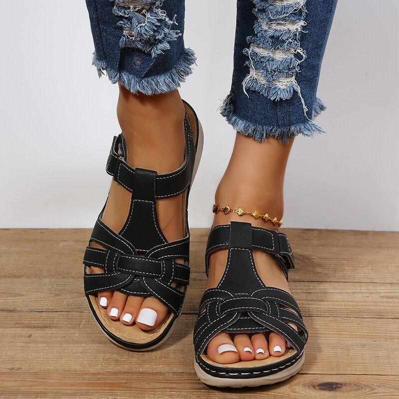 Bequeme Damen Walking Sandalen für unbeschwerte Schritte, ideal für lange Spaziergänge und Alltag.
