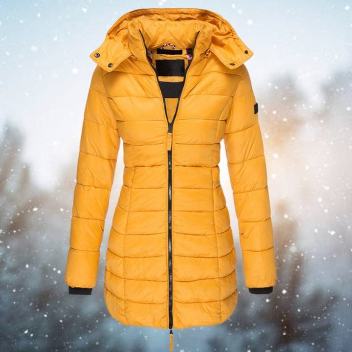 Damen lange Steppjacke in Gelb mit Kapuze im Winter