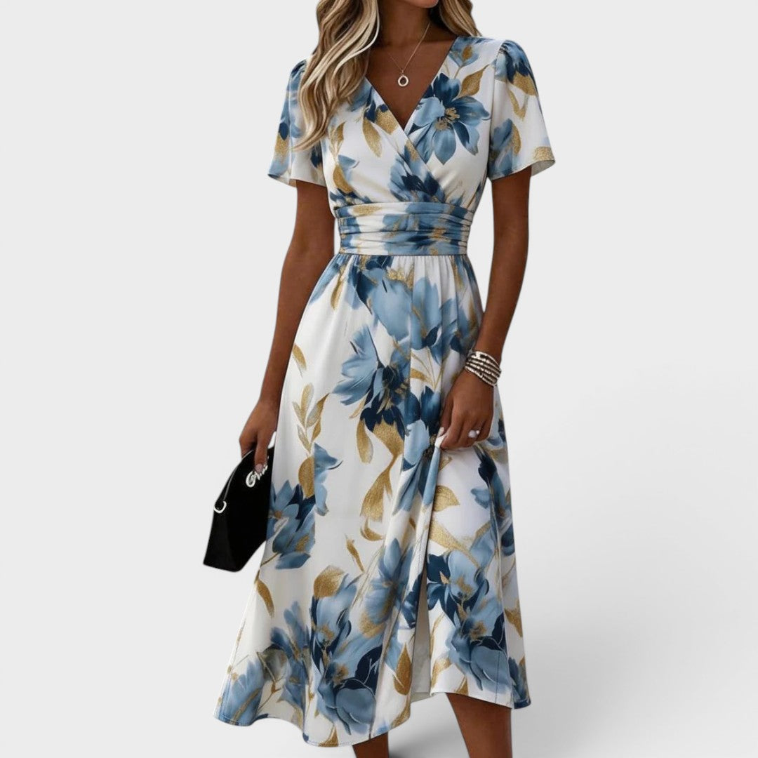 Damen Midikleid in Mehrfarbig mit kurzen Ärmeln im Studio
