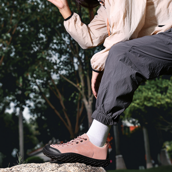 Stoßdämpfende Outdoor Schuhe für Herren in Rosa