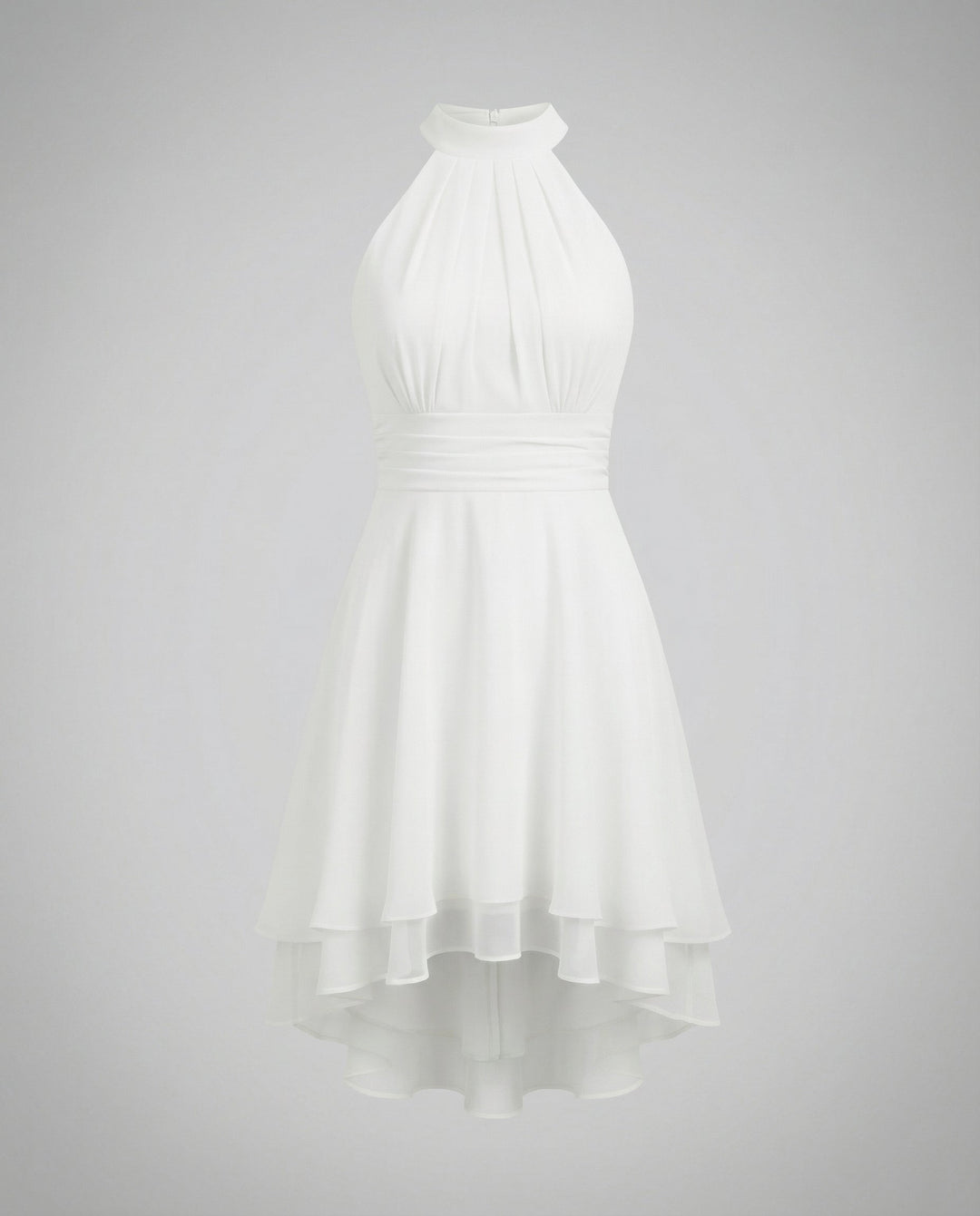 Ganzkörperansicht: Ärmelloses, elegantes Damen-Sommerkleid mit modischen Rüschen.