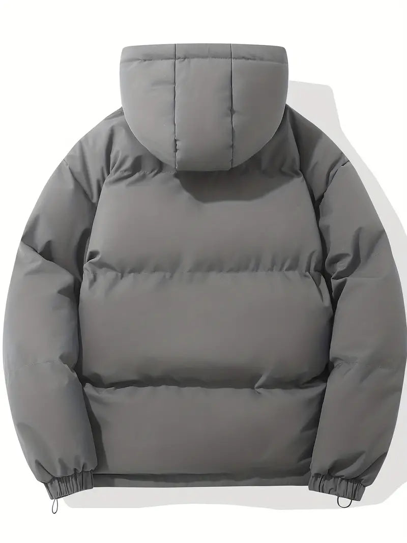 Vollständige Ansicht der eleganten Damen Winterjacke mit Kapuze
