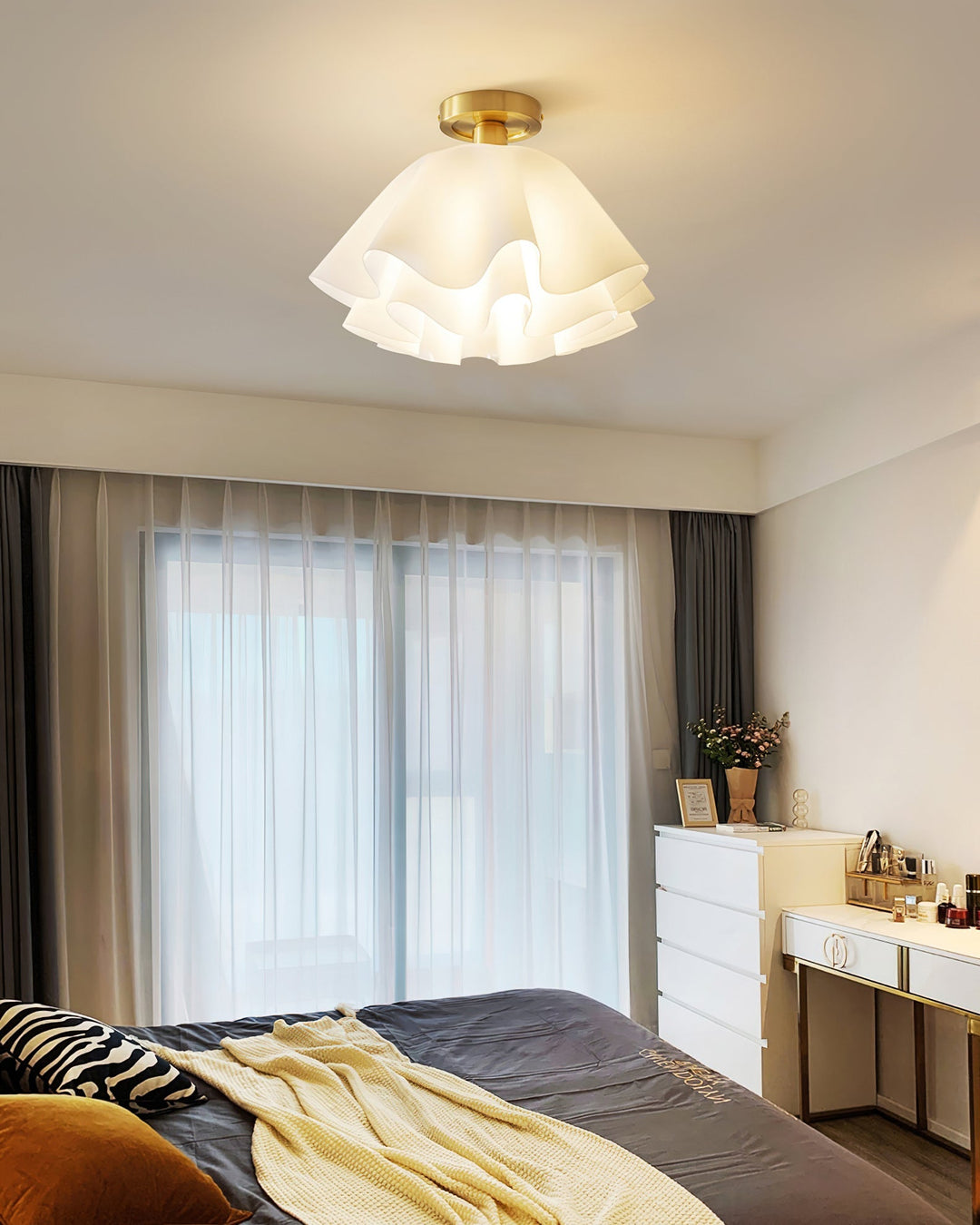 Elegante Kupfer Deckenleuchte für modernes Zuhause