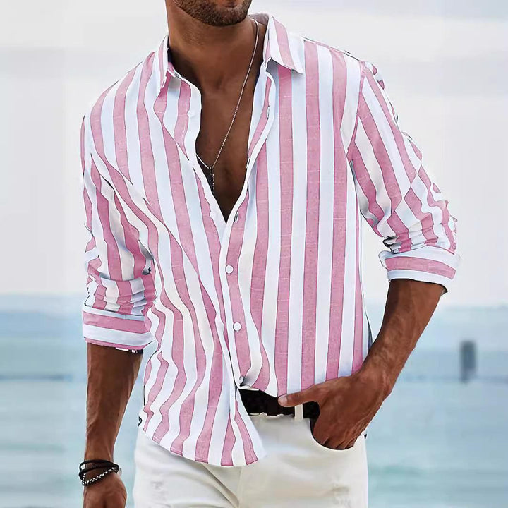 Elegantes, gestreiftes Herren Kurzarmhemd für den Sommer. Perfekt als luftiges Freizeit- oder Strandhemd im Urlaub.