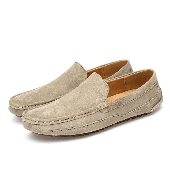 Klassische Herren Mokassins in Wildleder-Optik, bequeme Slip-on Schuhe für Frühling & Herbst.