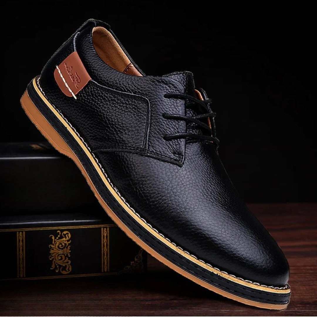 Schwarze Herren Business Schnürschuhe im klassischen Design
