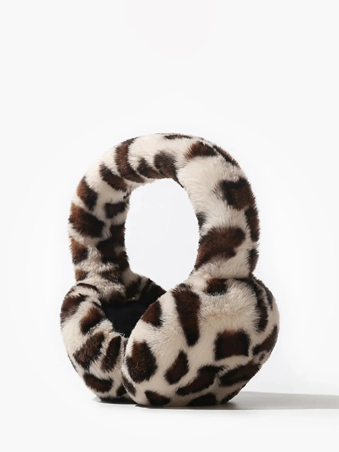 Kuschelige Damen Ohrenschützer mit Leopardenmuster für warme Ohren im Winter. Weiches Plüsch-Accessoire.