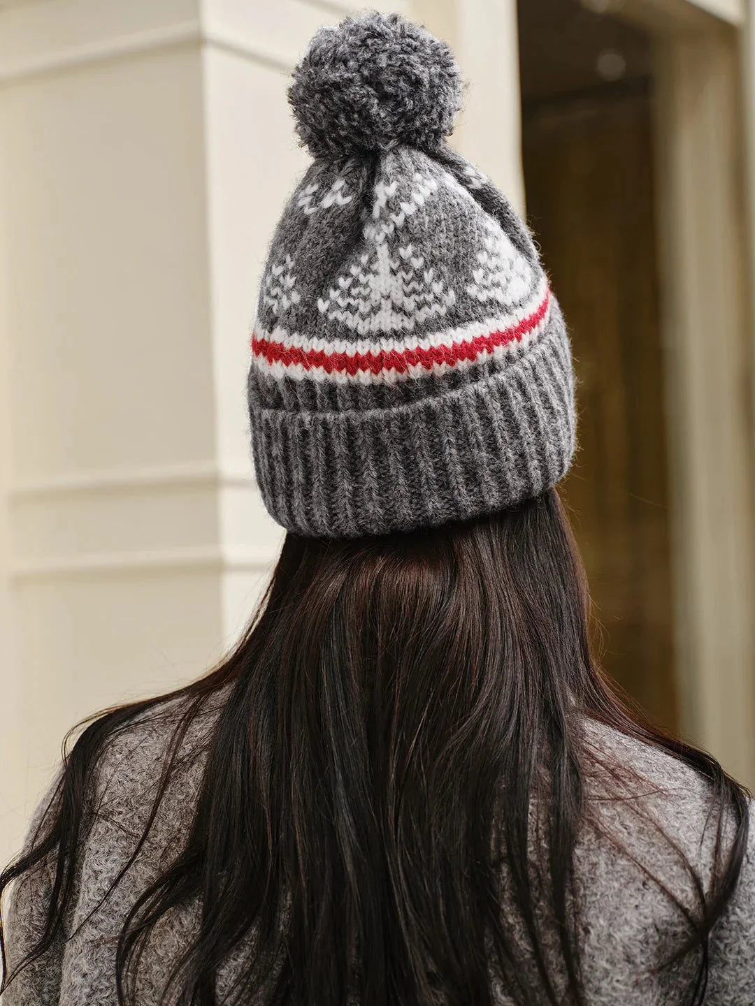 Warme Damen Strickmütze, kuschelig & bequem. Modische Wintermütze für Damen, perfekt für Outdoor-Sport.