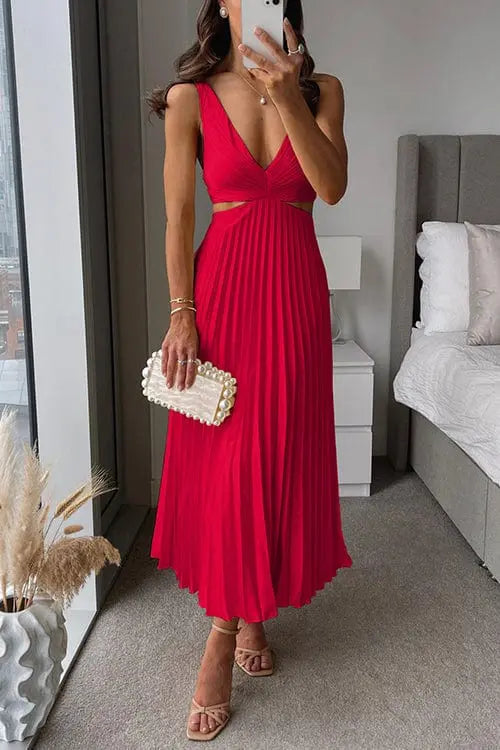 Stilvolles, tailliertes Damen Plissee-Kleid; vielseitig für Sommerpartys und feierliche Anlässe.