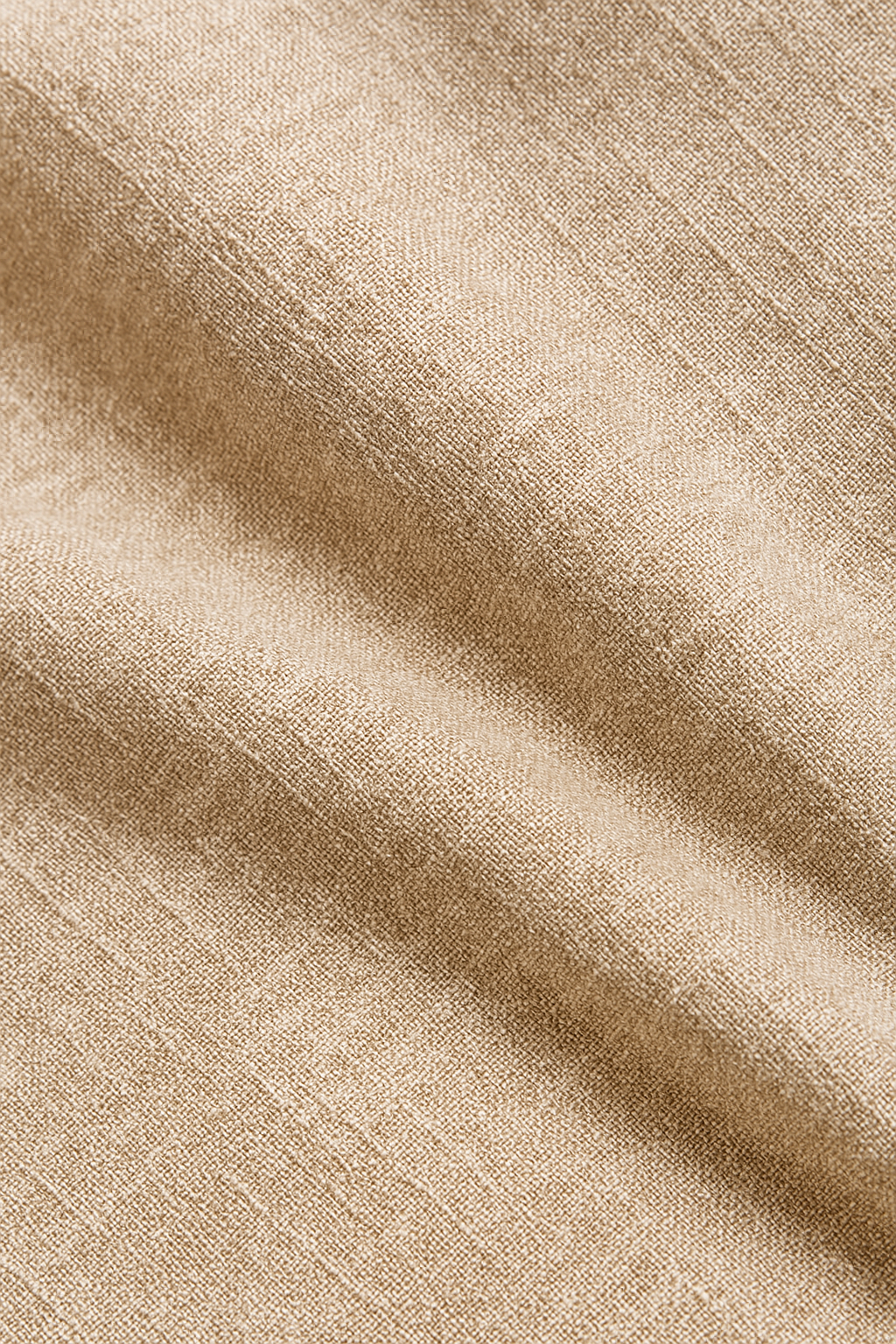 Herren Anzug Khaki, stilvolle Herrenmode, eleganter Stil, Outdoor.