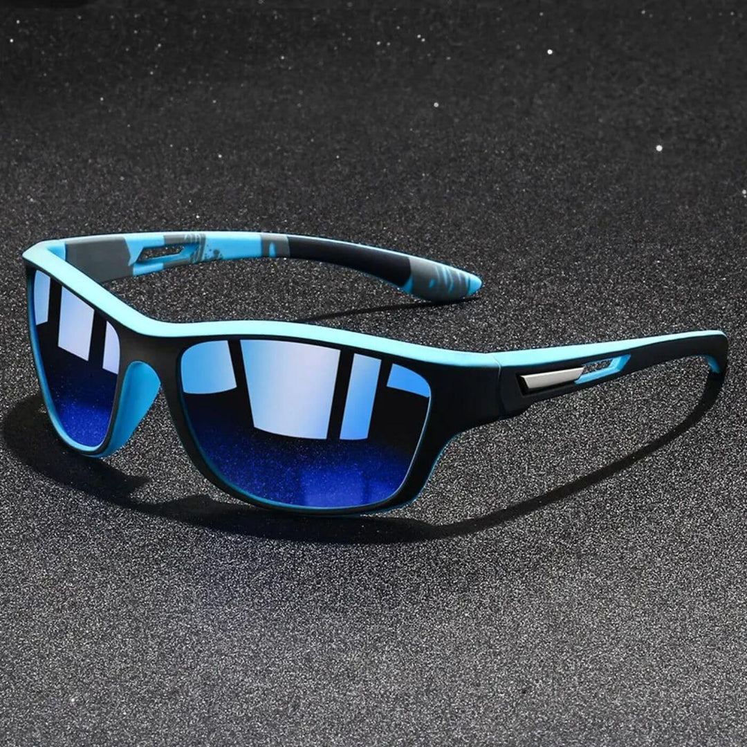 Robuste Herren Sportsonnenbrille, Seitenansicht. Polarisiert, UV400 Schutz & rutschfest für jede Aktivität.
