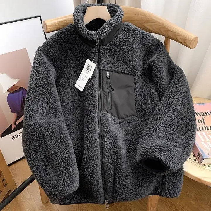 Detailansicht der warmen Herren Fleecejacke Leon