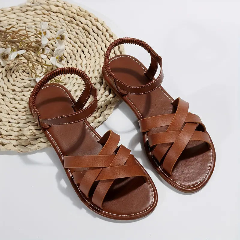 Weiße orthopädische Damen Sandalen mit atmungsaktivem Design und rutschfester Sohle für sicheren Halt.