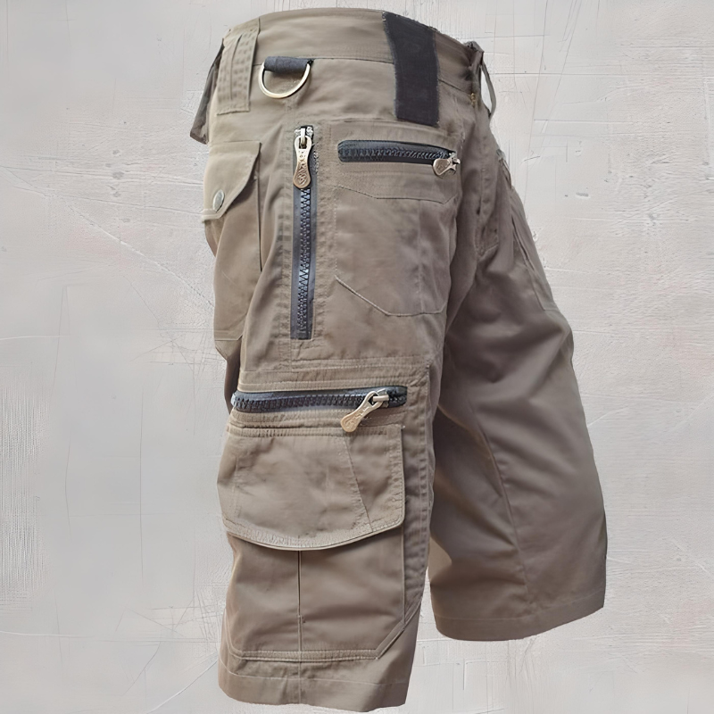 Moderne Herren Freizeithose, bequeme Cargoshorts mit geräumigen Seitentaschen.
