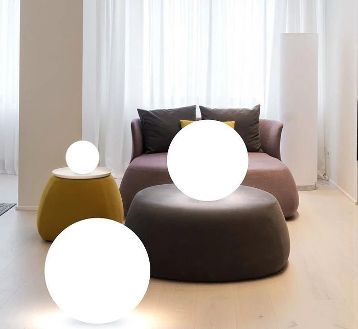 Kugelförmige Outdoor-Lampe mit Fernbedienung, RGB-Farben