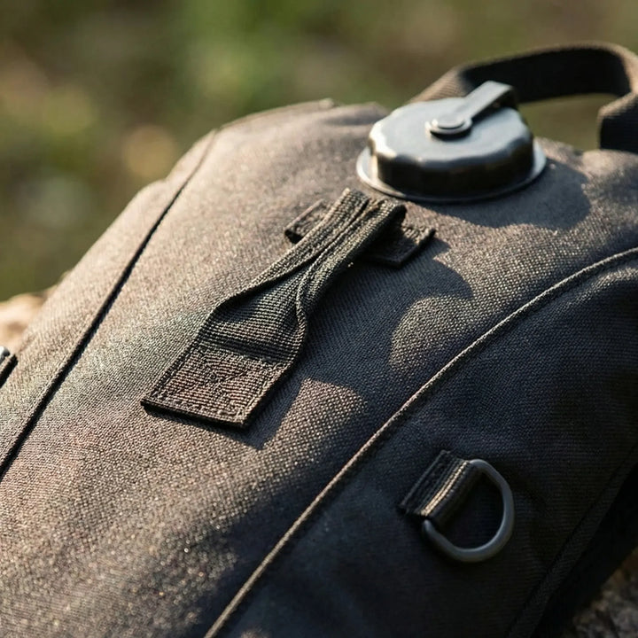 Ergonomischer Hydrations-Rucksack beim Radfahren und Wandern im Einsatz