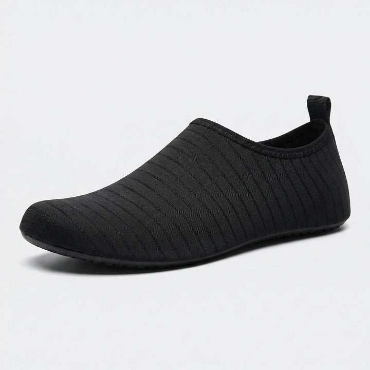 Leichte Badeschuhe für Herren & Damen, ideal zum Schwimmen, Surfen & Strandurlaub. Schnelltrocknend & bequem.