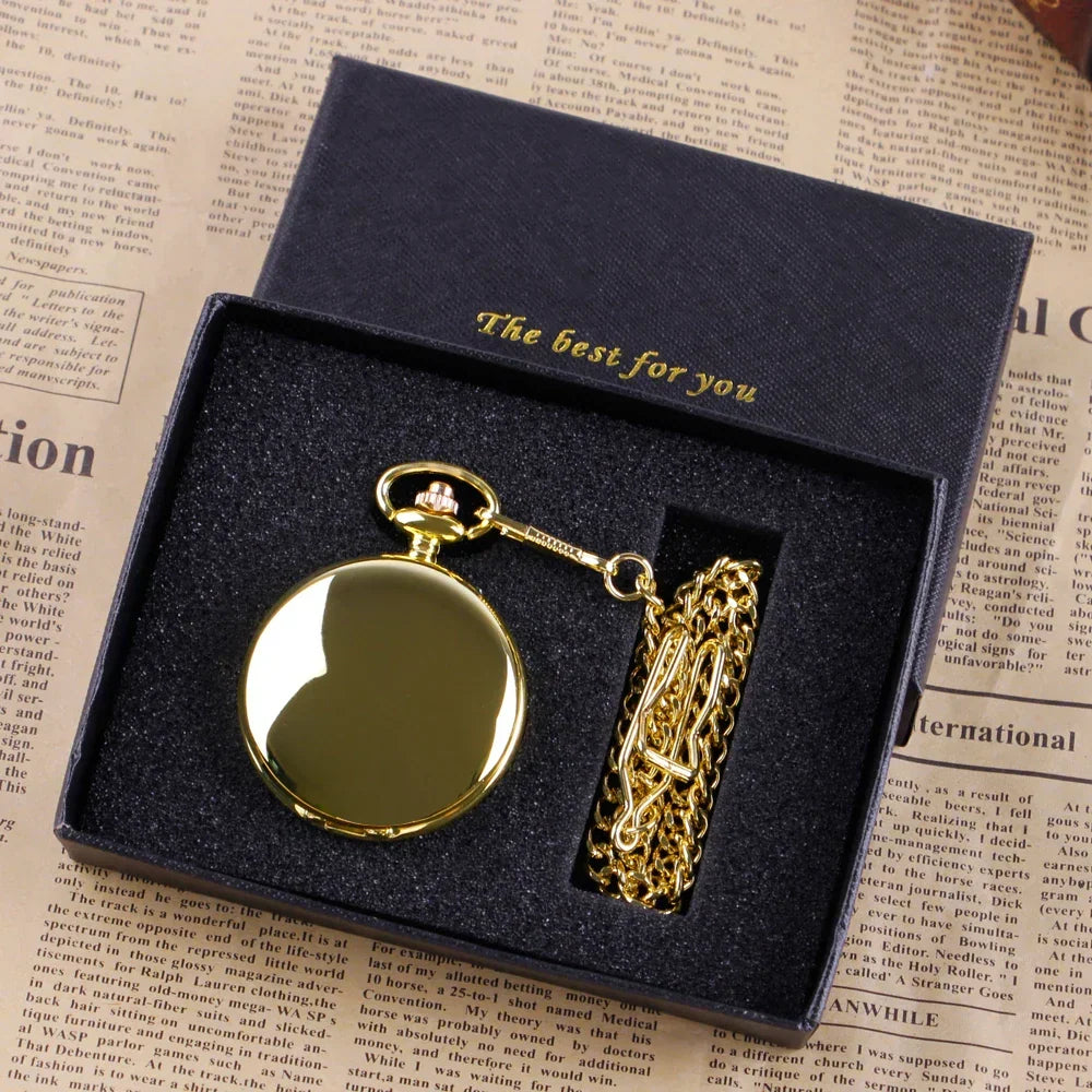 Stilvolles Accessoire: Taschenuhr mit feingliedriger Kette