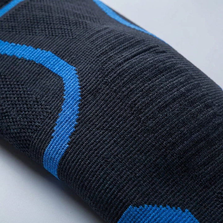Ergonomische Gelenkunterstützung für das Knie in Schwarz