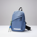 Blau mit Anhänger