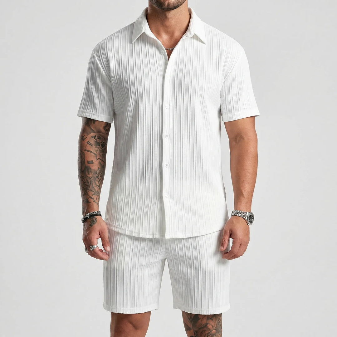 Lockerer Sommer Zweiteiler mit Kurzarmhemd und Shorts
