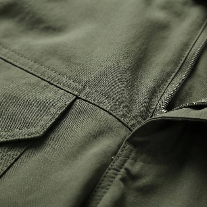 Schwarze Damen Zip-Off Wanderhose als kurze Shorts für Trekking und Outdoor