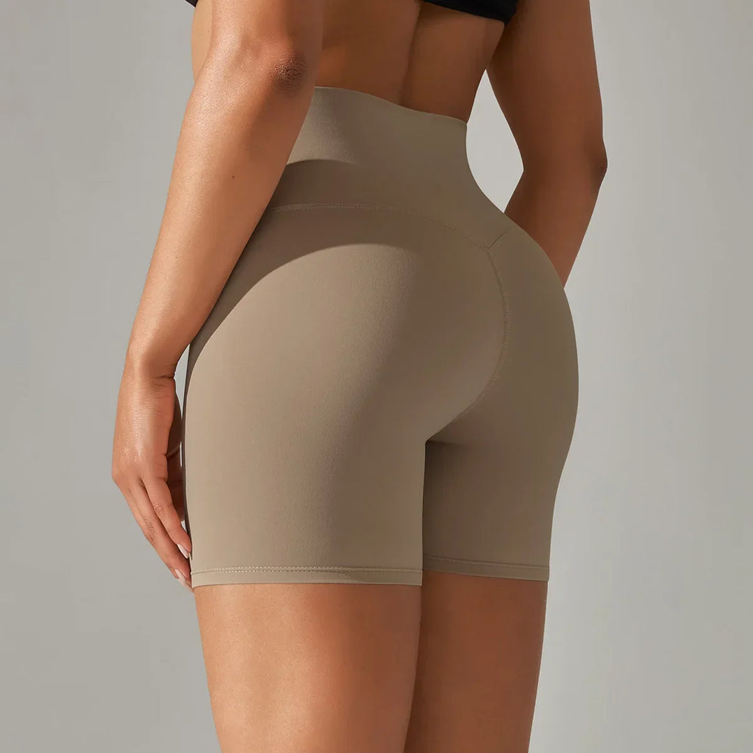 Damen Sportshorts mit praktischen Eigenschaften für das Workout