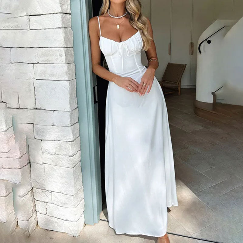 Schickes langes Kleid in Weiß mit schmeichelhaftem Korsett-Oberteil und Schnürdetails
