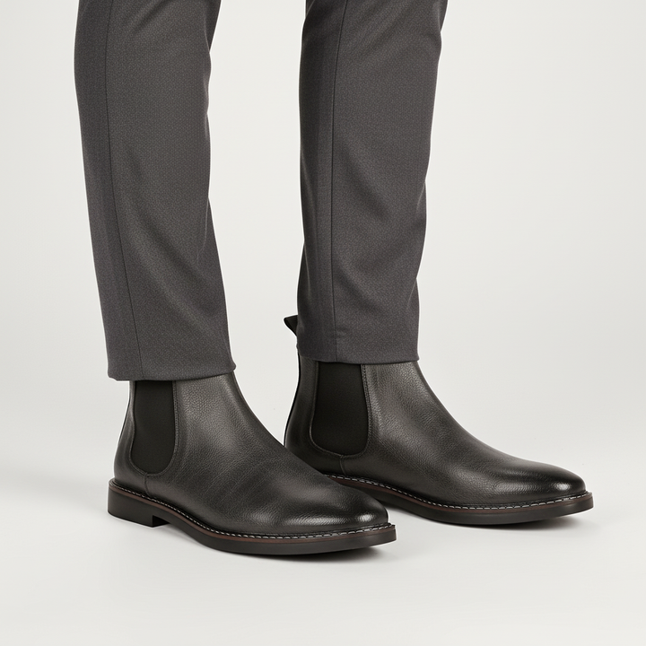 Schwarze orthopädische Schuhe für Herren mit elastischen Einsätzen