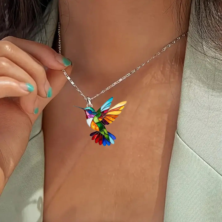 Elegan Kolibri-Halskette: Ein Symbol für Freiheit und Erneuerung